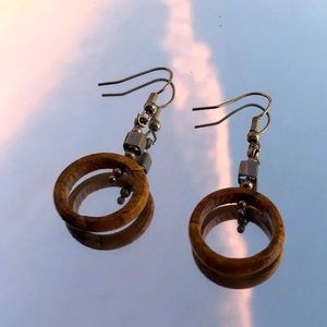 Wooden circle earrings 🦋